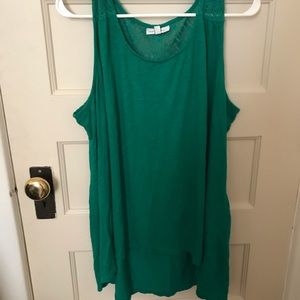 Emerald green hi/low tank with lace on back, 2X